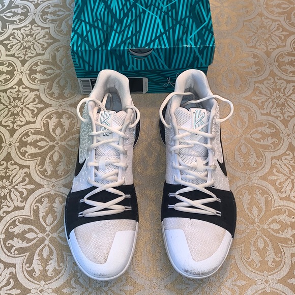 Nike Kylie 3 TB size 10.5